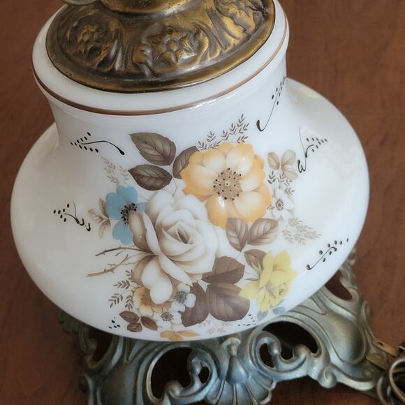 Vintage Accurate Casting Hurricane Parlor Table Lamp 20" tall - Picture 6 of 15